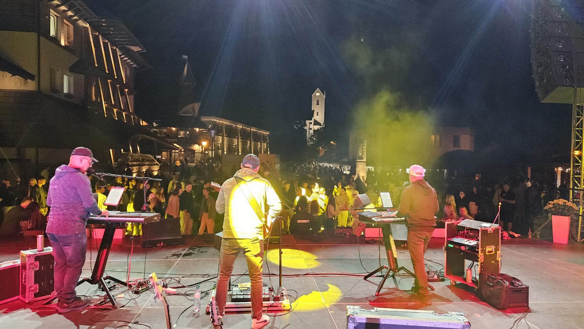 ZBM – živá hudba na svadby, plesy a firemné podujatia