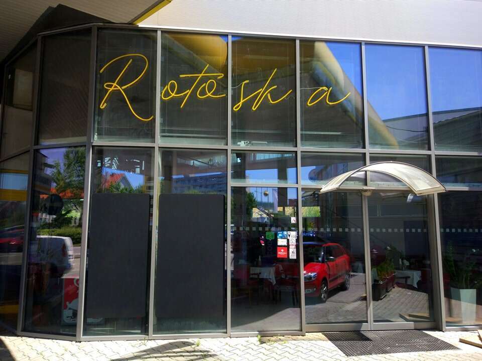 Rotoska Restaurant & Music Club