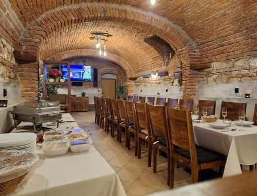 Brick Pub & Restaurant