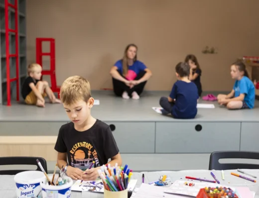 Rodinný ateliér – tvorivé workshopy, MessyPlay a prenájom priestoru pre kurzy, semináre a podujatia